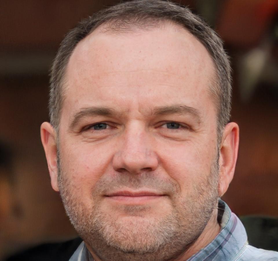 Marc Dubois, Conseiller Financier Senior
